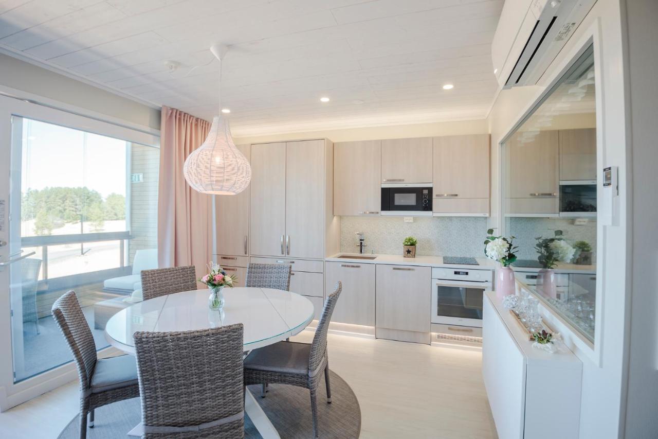 קאלאיוקי Aurinkoranta Apartments By Hiekka Booking מראה חיצוני תמונה